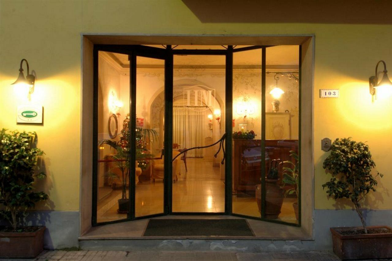 Hotel Moderno Pisa Luaran gambar
