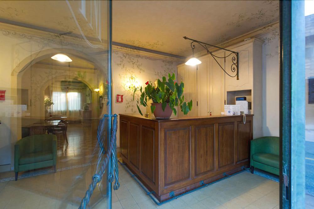 Hotel Moderno Pisa Luaran gambar