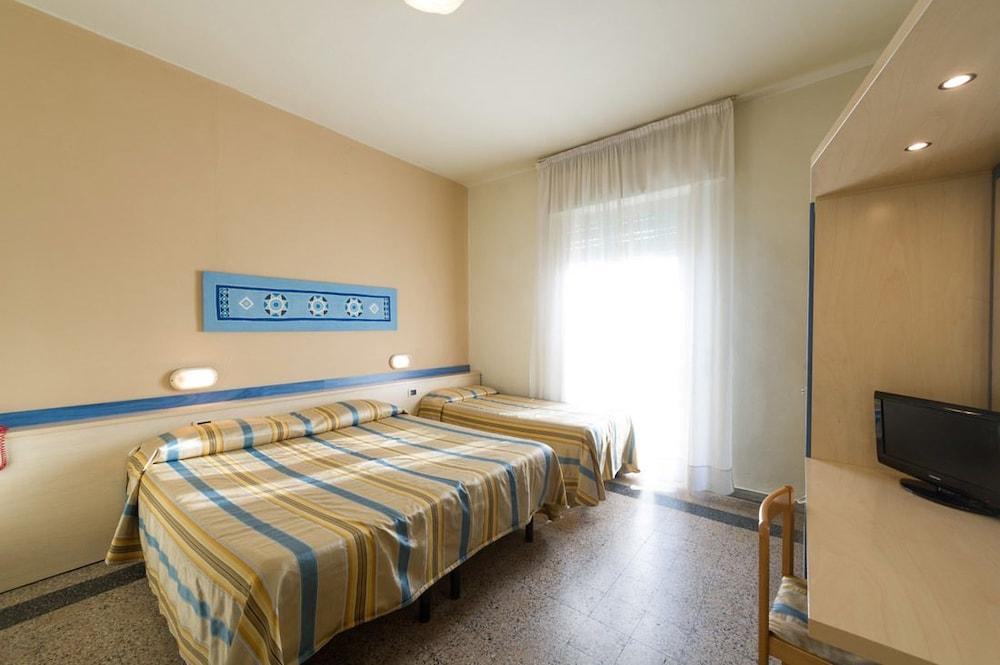 Hotel Moderno Pisa Luaran gambar