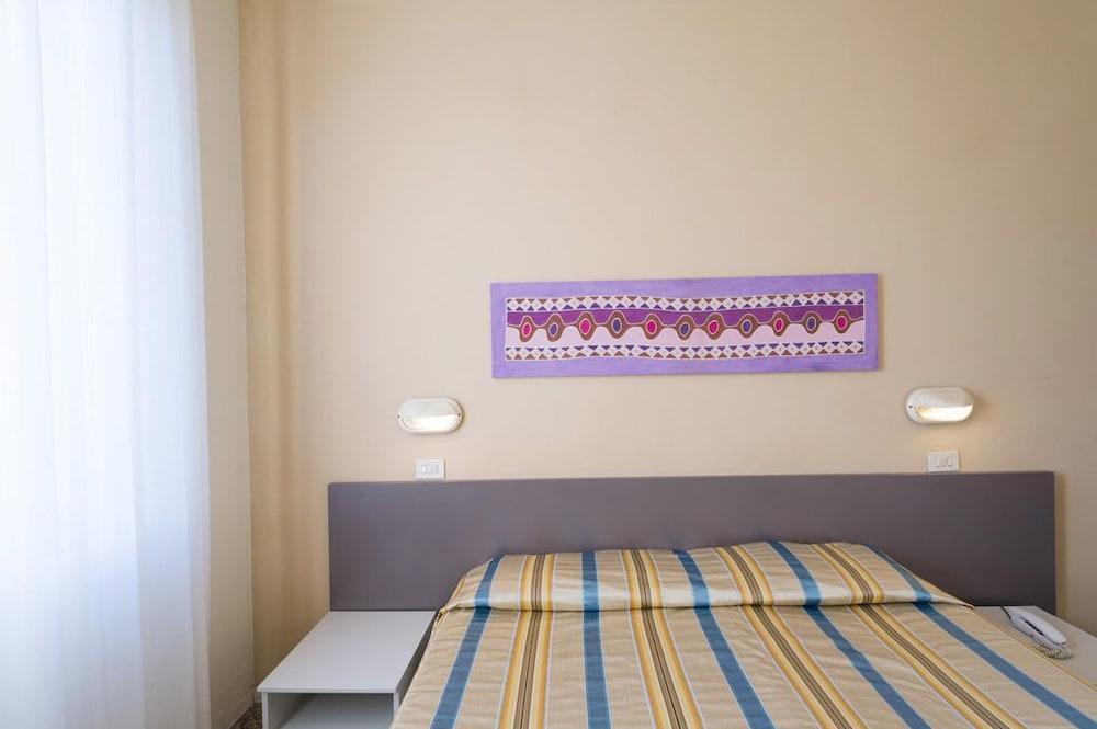 Hotel Moderno Pisa Luaran gambar