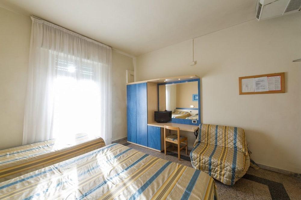 Hotel Moderno Pisa Luaran gambar
