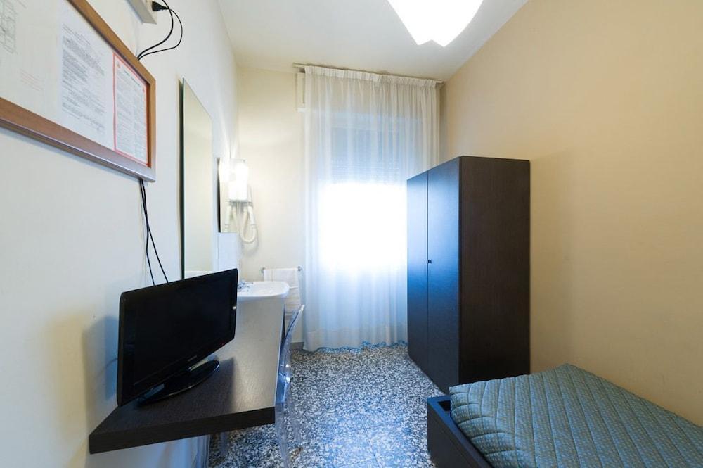Hotel Moderno Pisa Luaran gambar